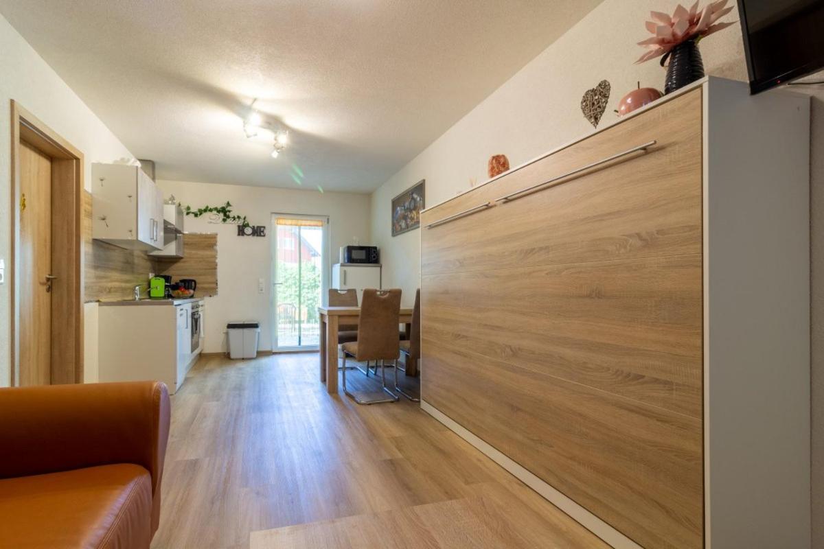 Apartment Fewo Efosa カッペル・グラーフェンハウゼン エクステリア 写真